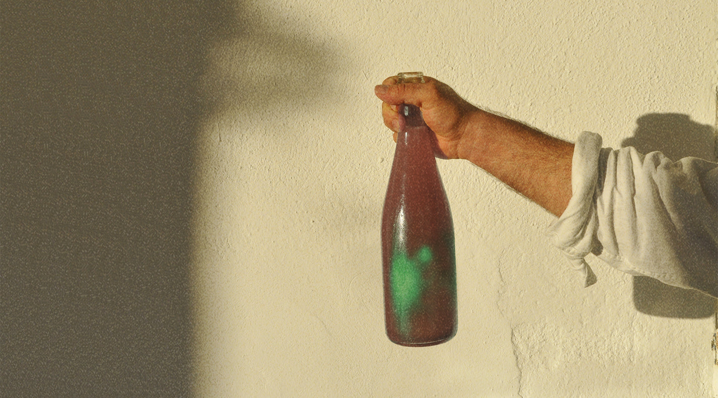 2 botellas de vino natural